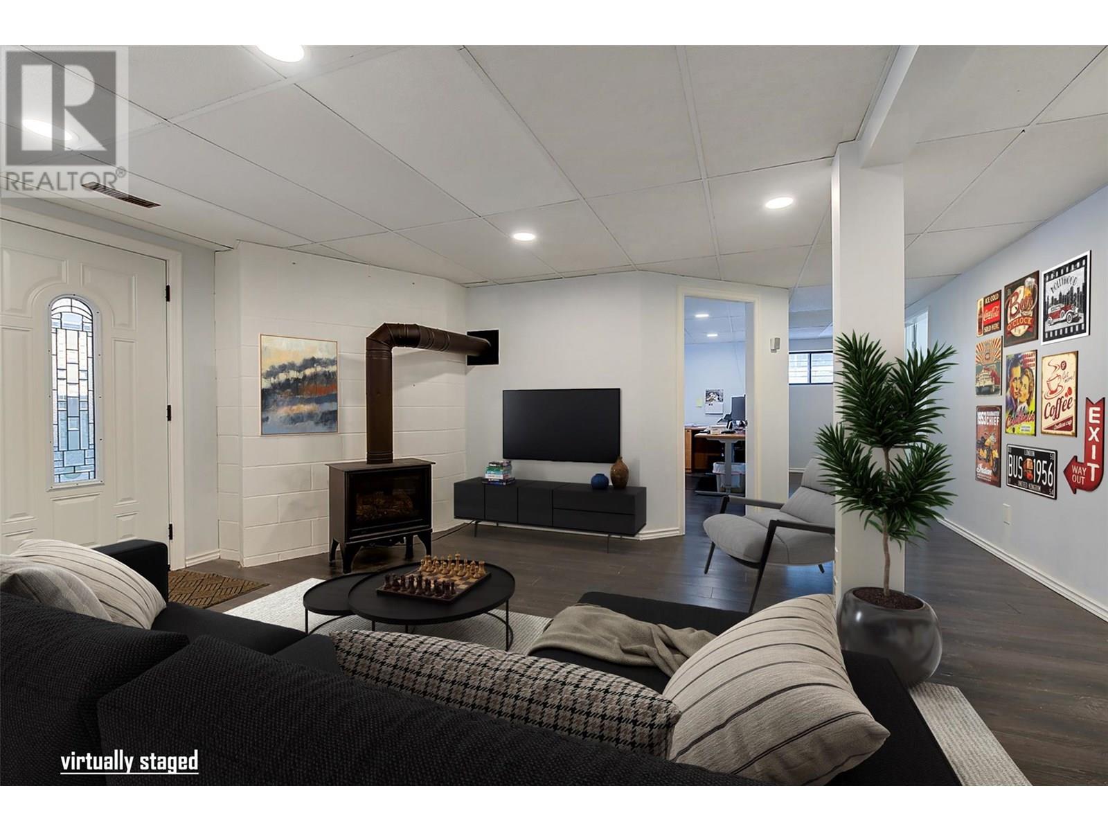  1370 Springfield Road, Kelowna