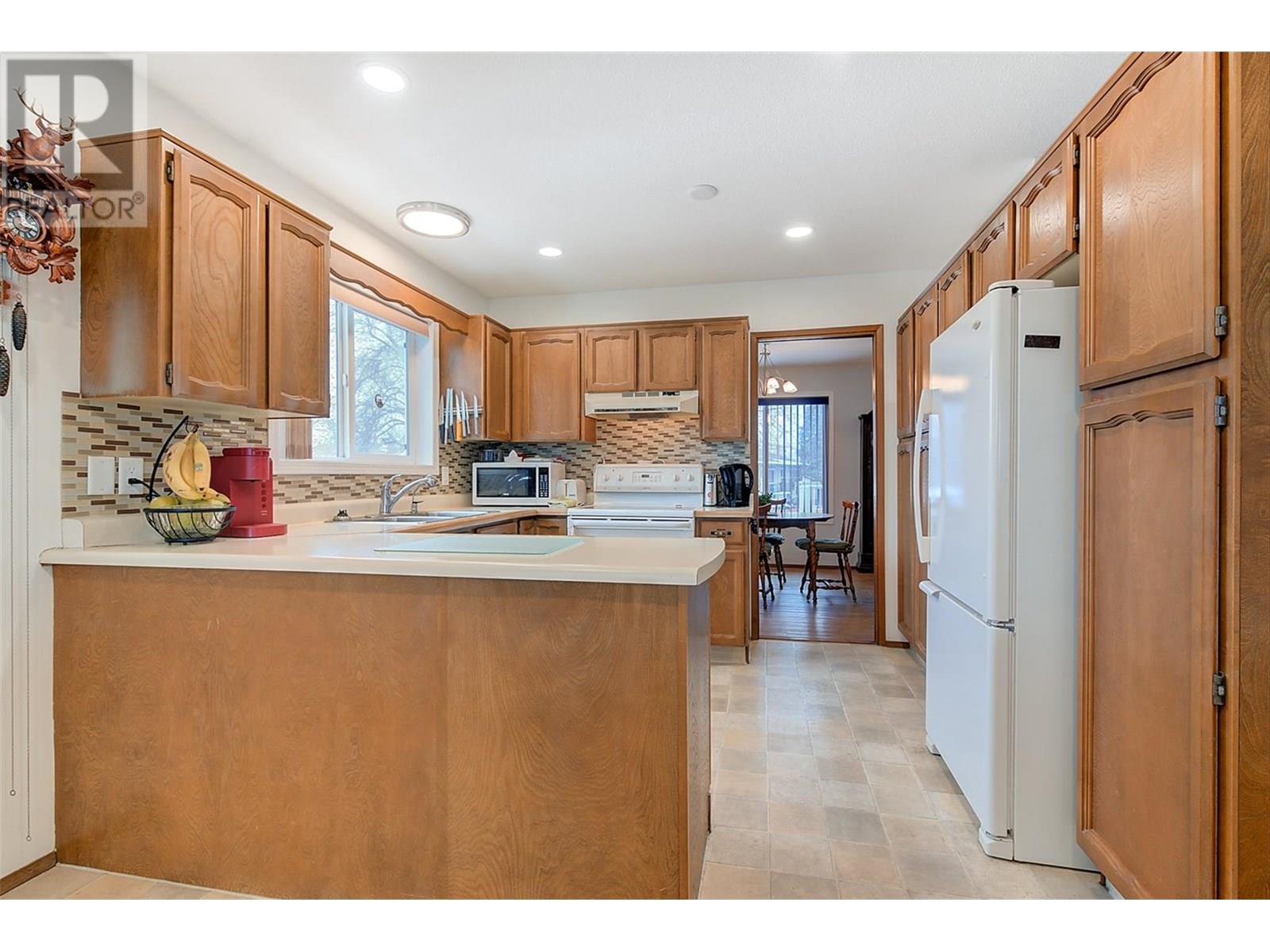 1370 Springfield Road, Kelowna