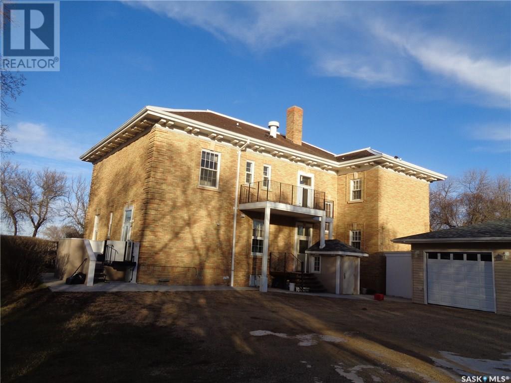 Photo 7 of 3 700 Centre Street, Assiniboia SK