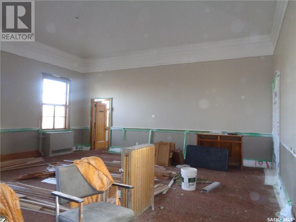 Photo 10 of 3 700 Centre Street, Assiniboia SK