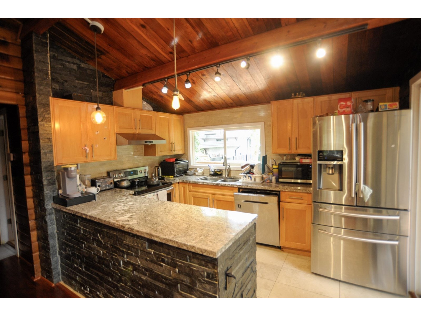 Photo 20 of 12730 15 A Avenue, Surrey BC