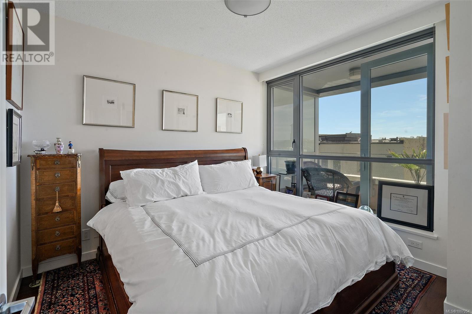 Photo 10 of 504 608 Broughton St, Victoria BC