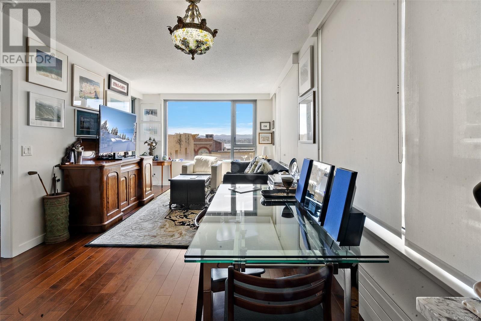 Photo 5 of 504 608 Broughton St, Victoria BC