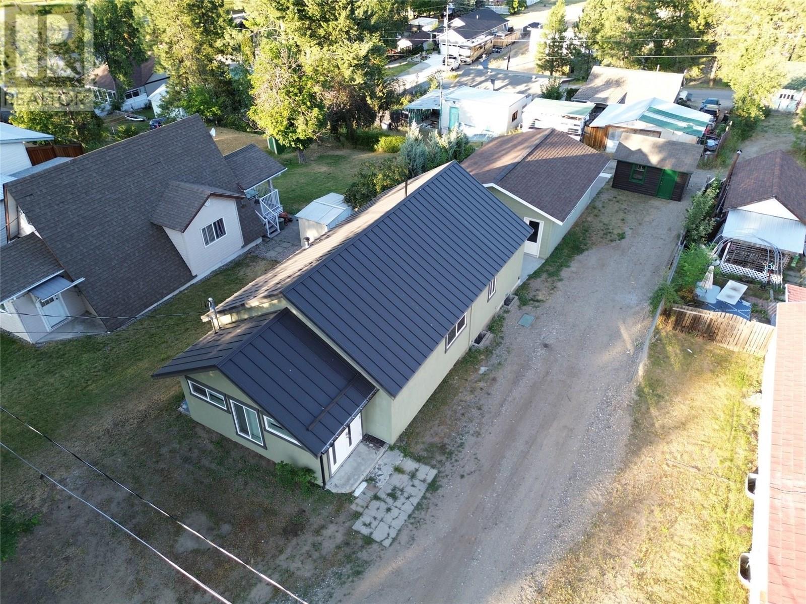 1640 Ode Road, Christina Lake