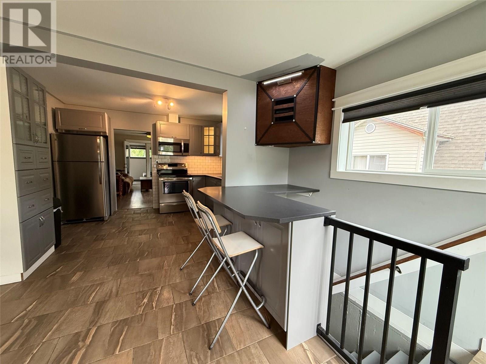 1640 Ode Road, Christina Lake