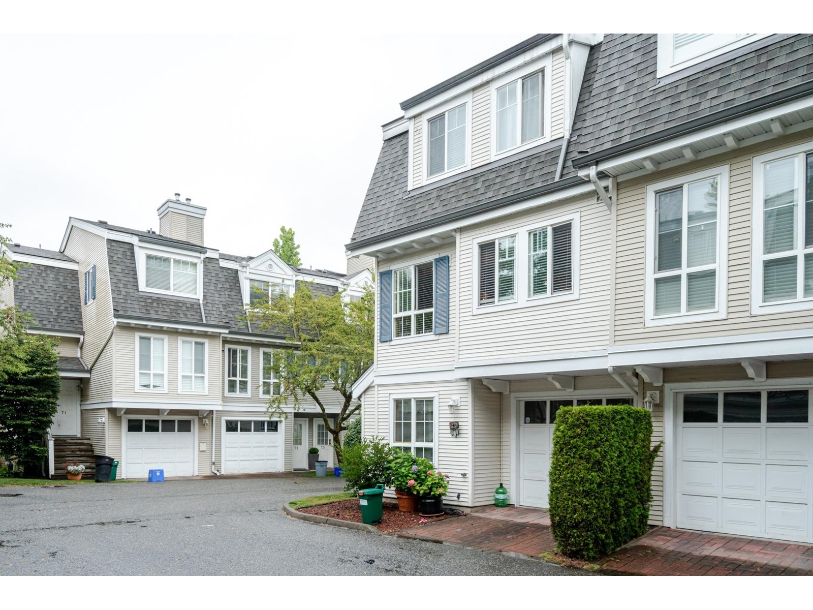 Photo 35 of 70 8930 Walnut Grove Drive, Langley BC