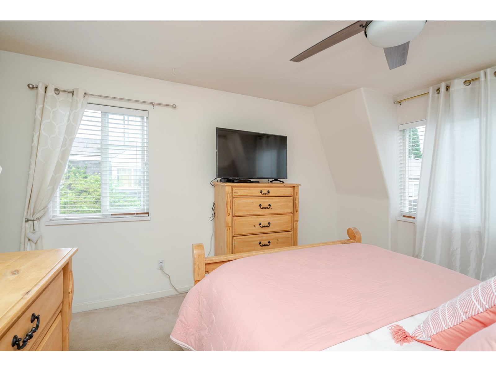 Photo 23 of 70 8930 Walnut Grove Drive, Langley BC