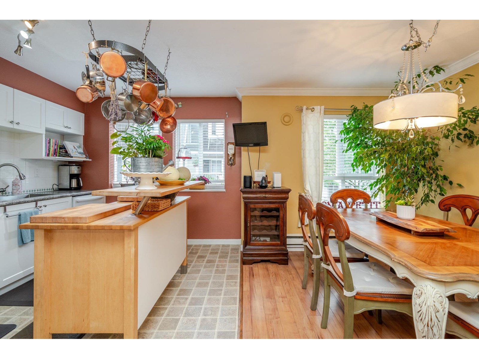 Photo 14 of 70 8930 Walnut Grove Drive, Langley BC