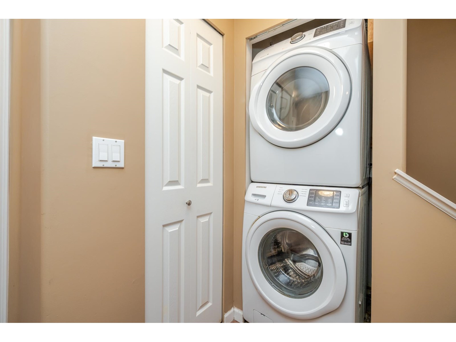 Photo 30 of 70 8930 Walnut Grove Drive, Langley BC