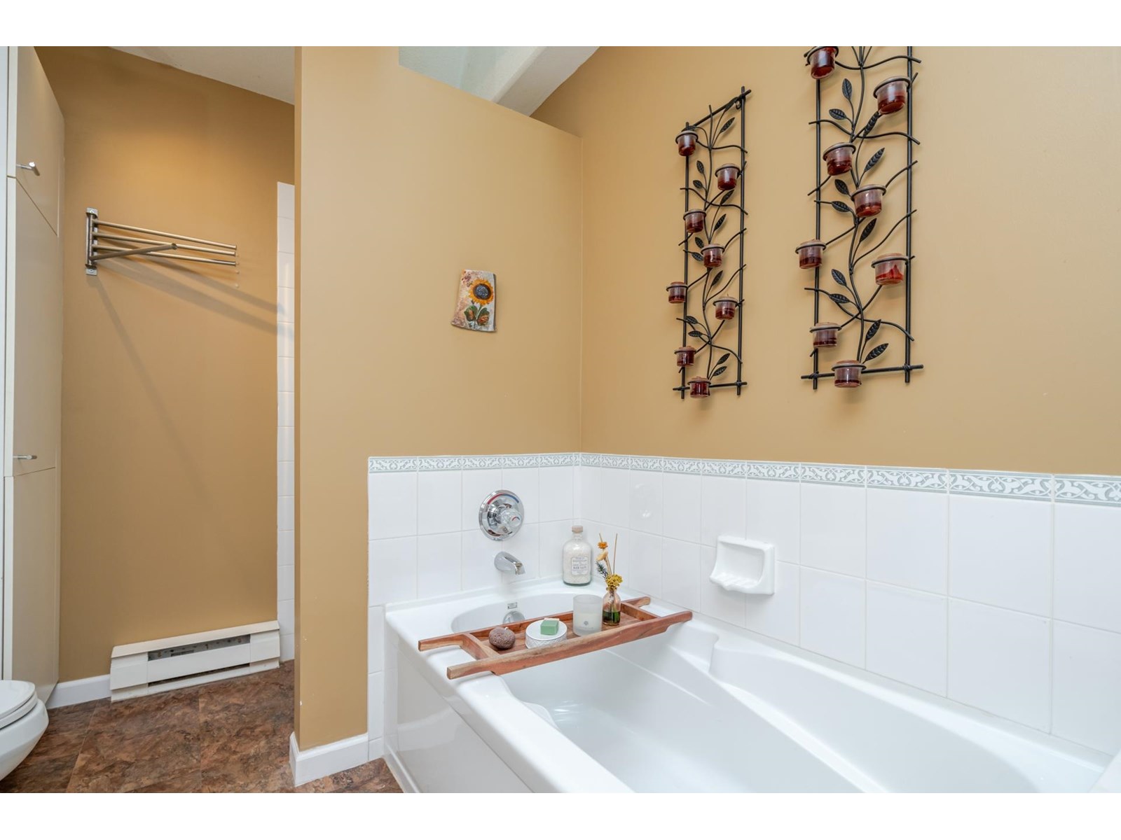 Photo 25 of 70 8930 Walnut Grove Drive, Langley BC