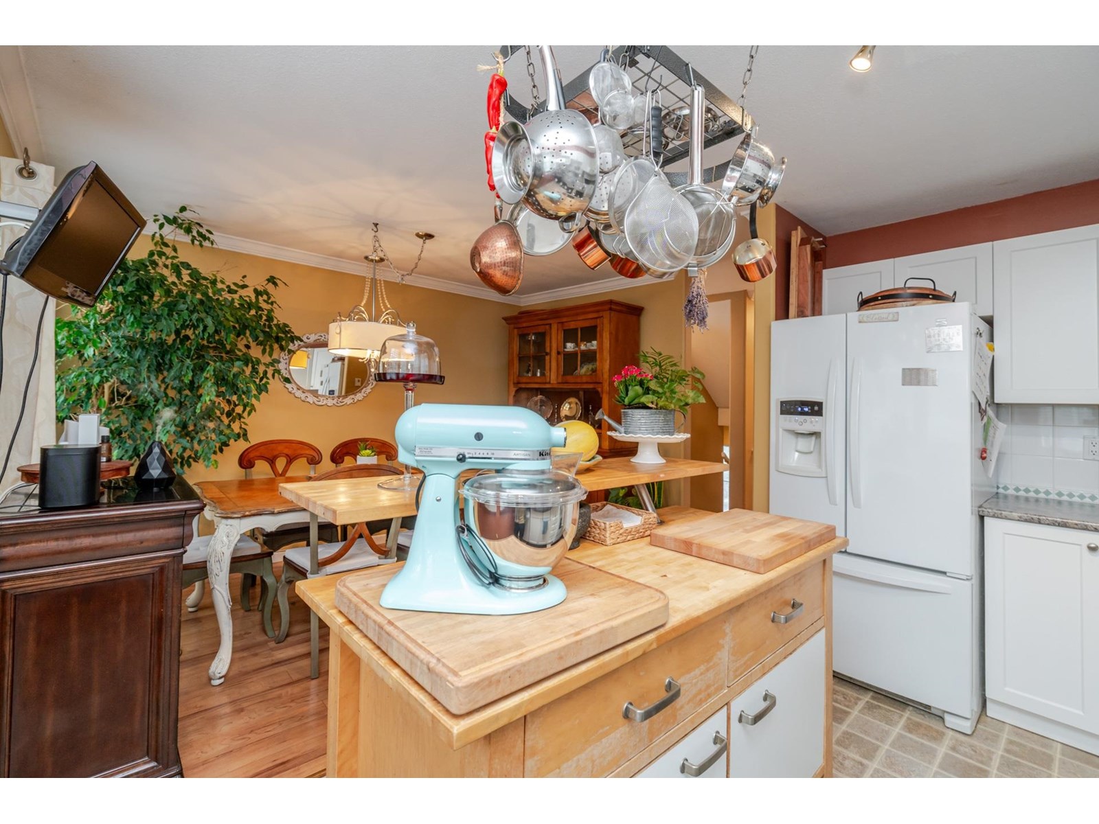 Photo 17 of 70 8930 Walnut Grove Drive, Langley BC