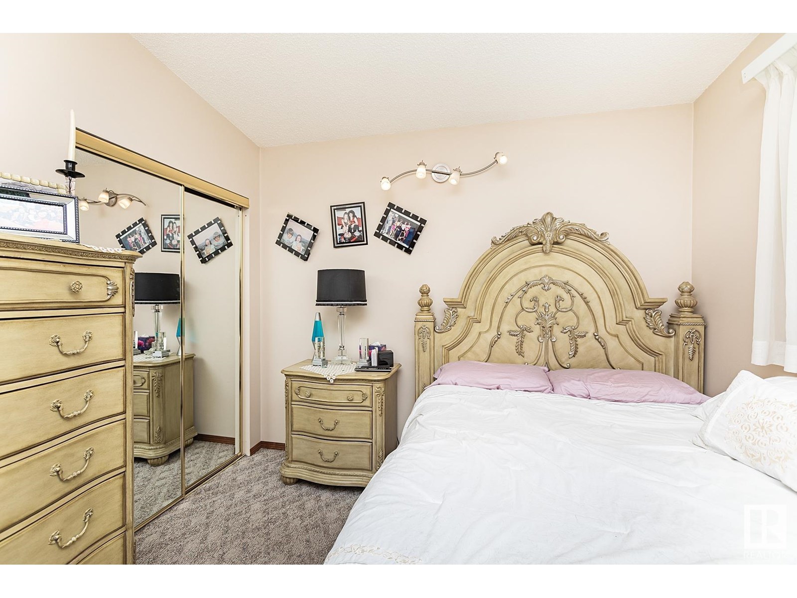 Photo 24 of 9523 134 Av Nw, Edmonton AB