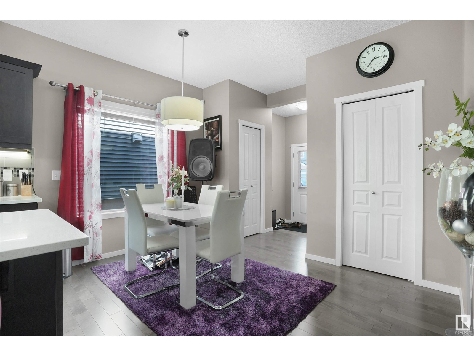 Photo 16 of 53 8209 217 Street Nw, Edmonton AB