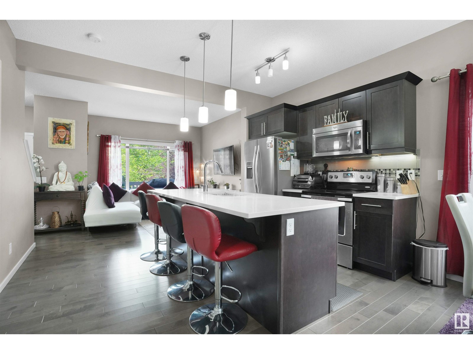 Photo 17 of 53 8209 217 Street Nw, Edmonton AB