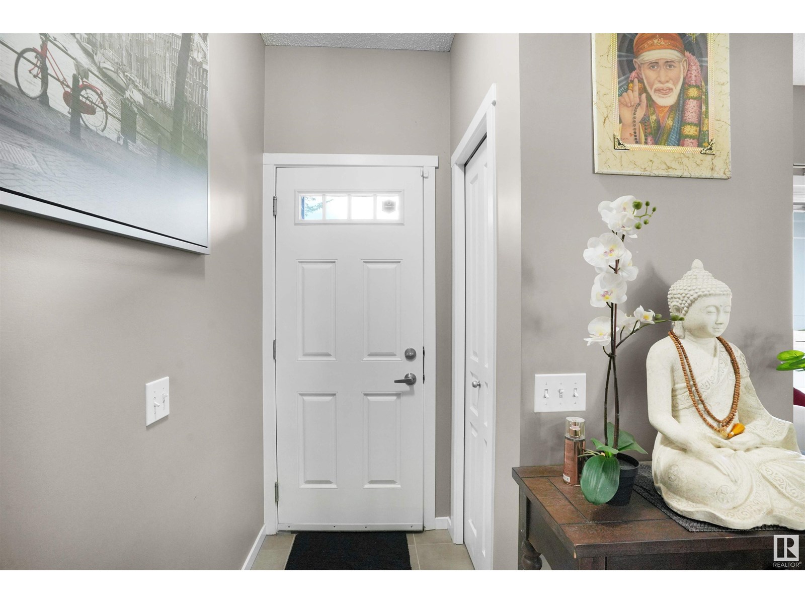 Photo 23 of 53 8209 217 Street Nw, Edmonton AB