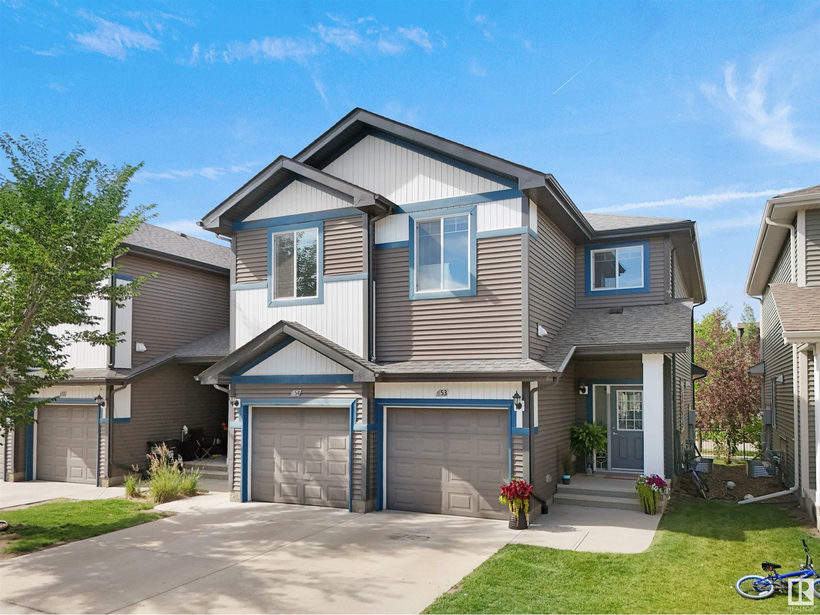 Photo 3 of 53 8209 217 Street Nw, Edmonton AB
