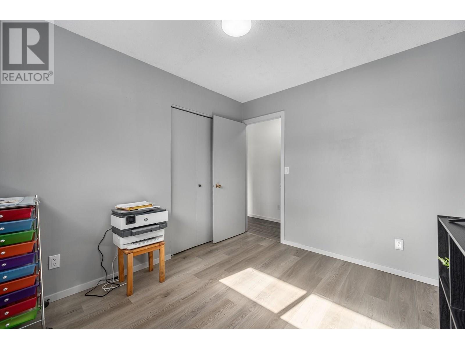 Photo 18 of 1009 Southill Street, Kamloops BC