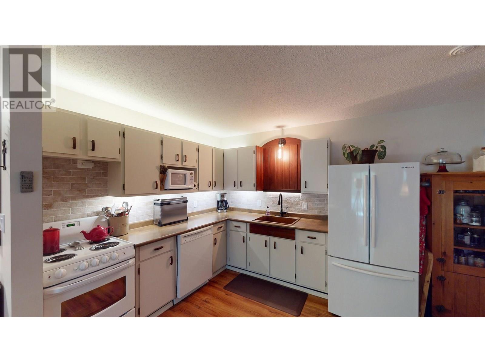1051 GERRY SORENSEN Way Unit# 122-124, Kimberley