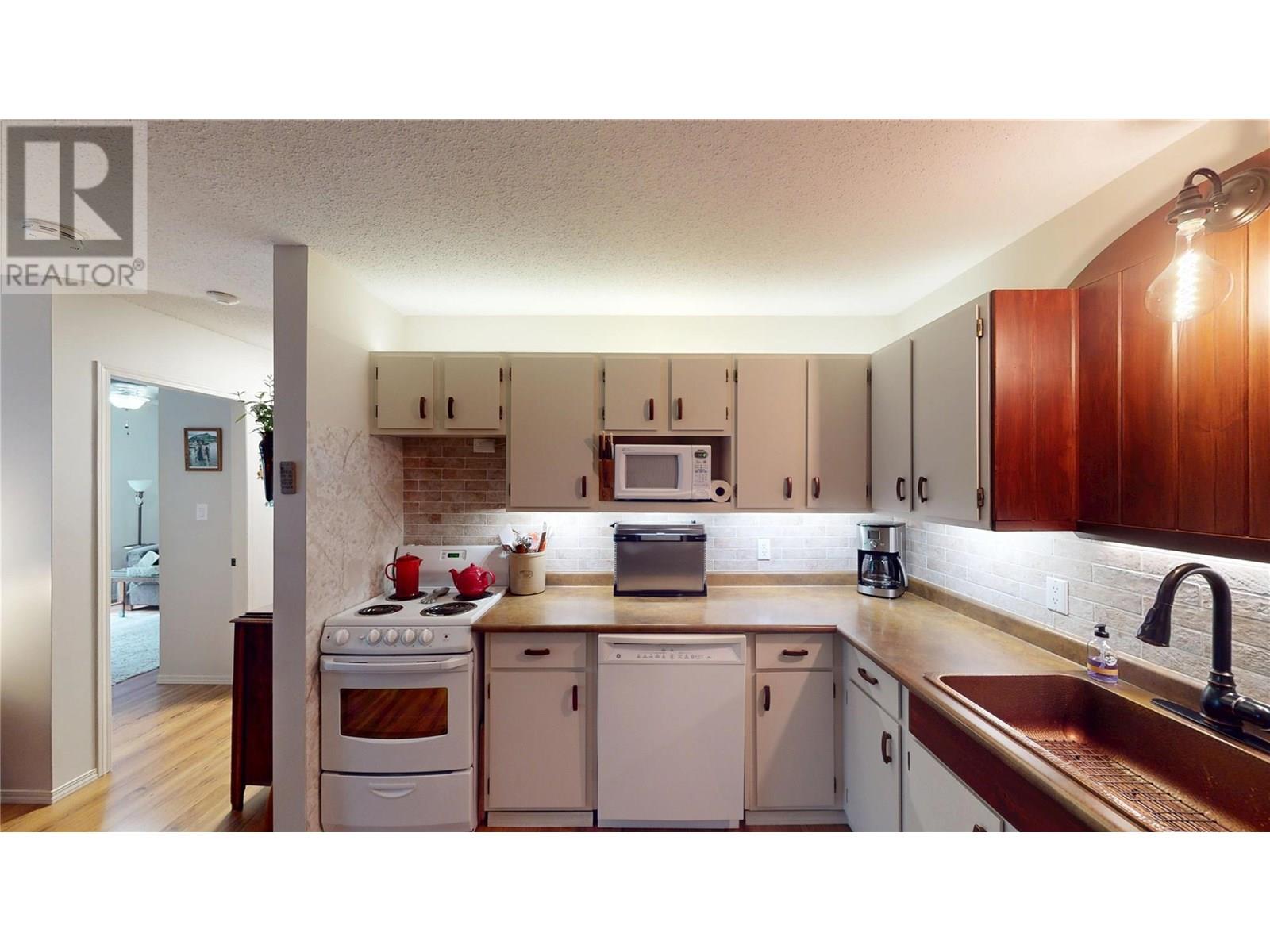 1051 GERRY SORENSEN Way Unit# 122-124, Kimberley