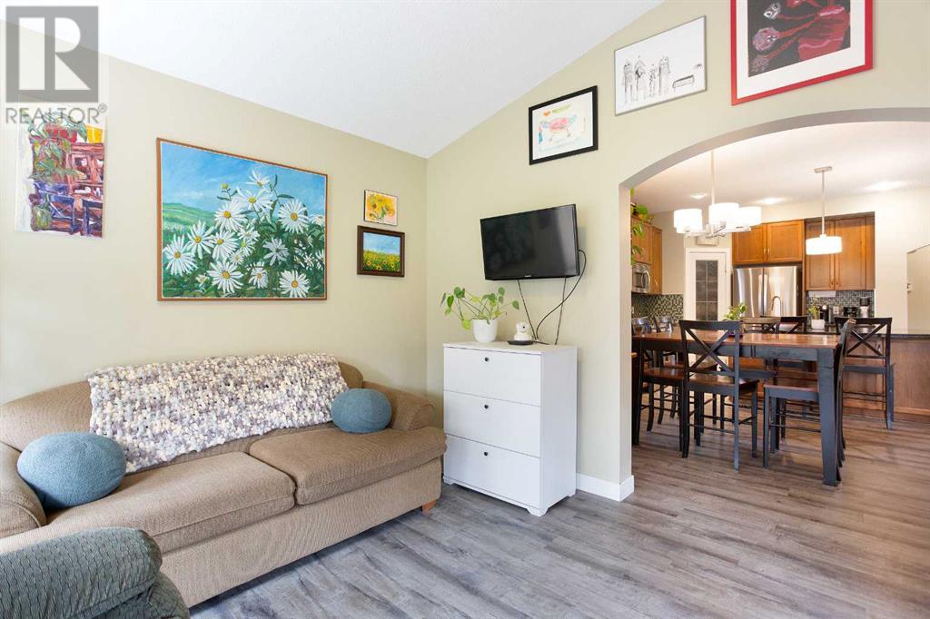 Single Family House for Sale in  Pantego Terrace NW Panorama Hills Calgary 