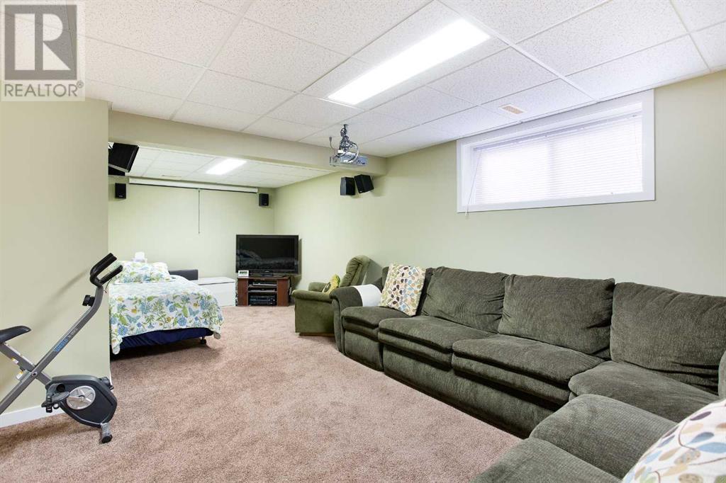 Single Family House for Sale in  Pantego Terrace NW Panorama Hills Calgary 