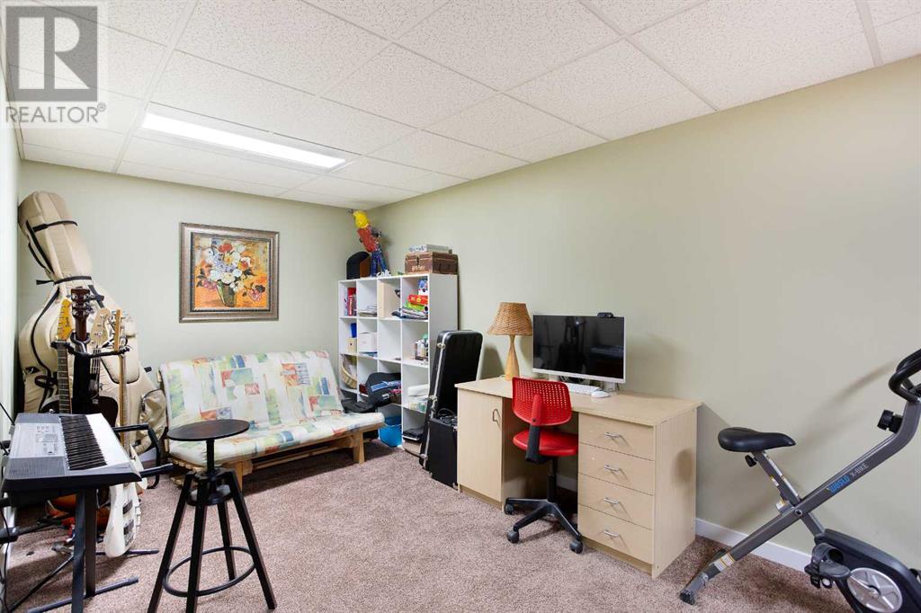 Single Family House for Sale in  Pantego Terrace NW Panorama Hills Calgary 