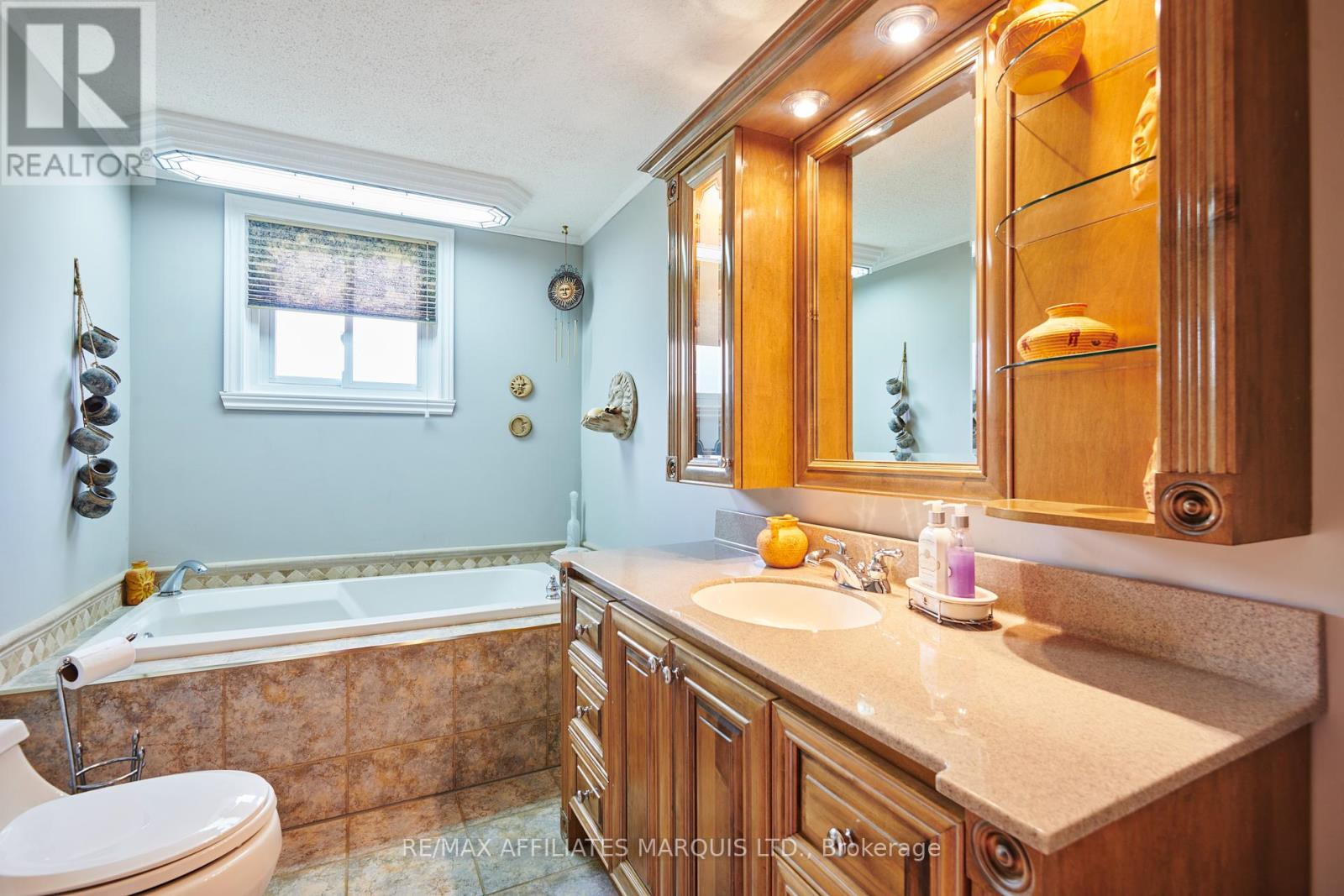 Photo 16 of 11 Ault Drive, South Stormont ON