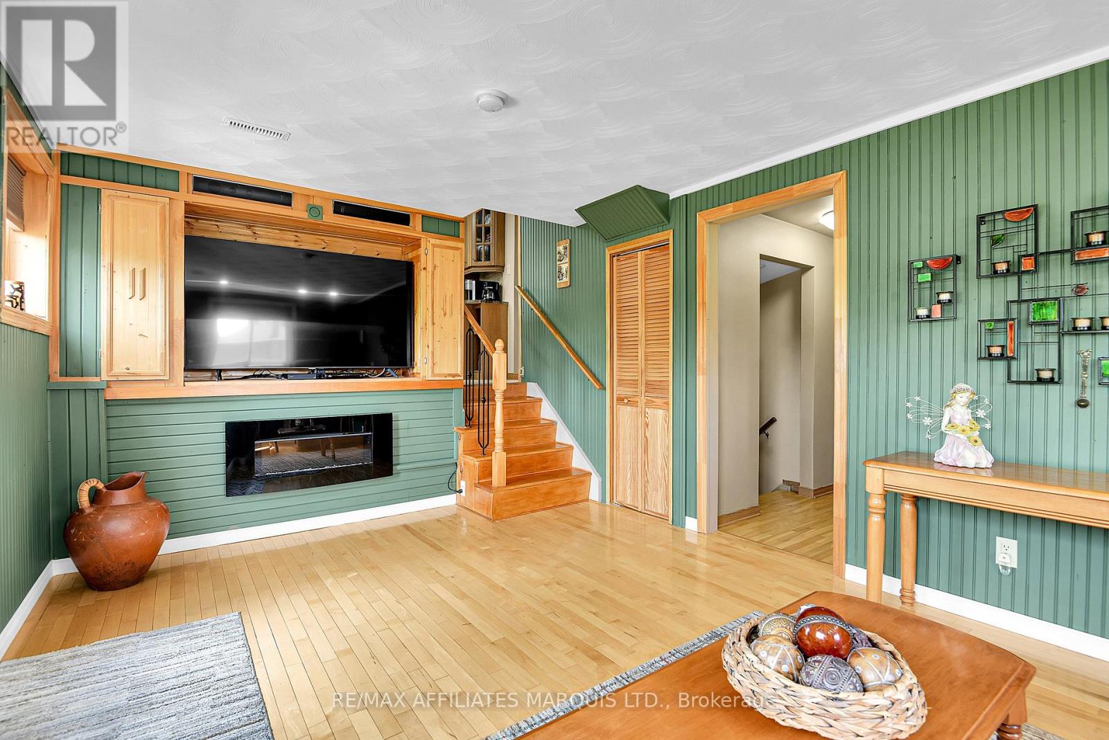 Photo 21 of 11 Ault Drive, South Stormont ON