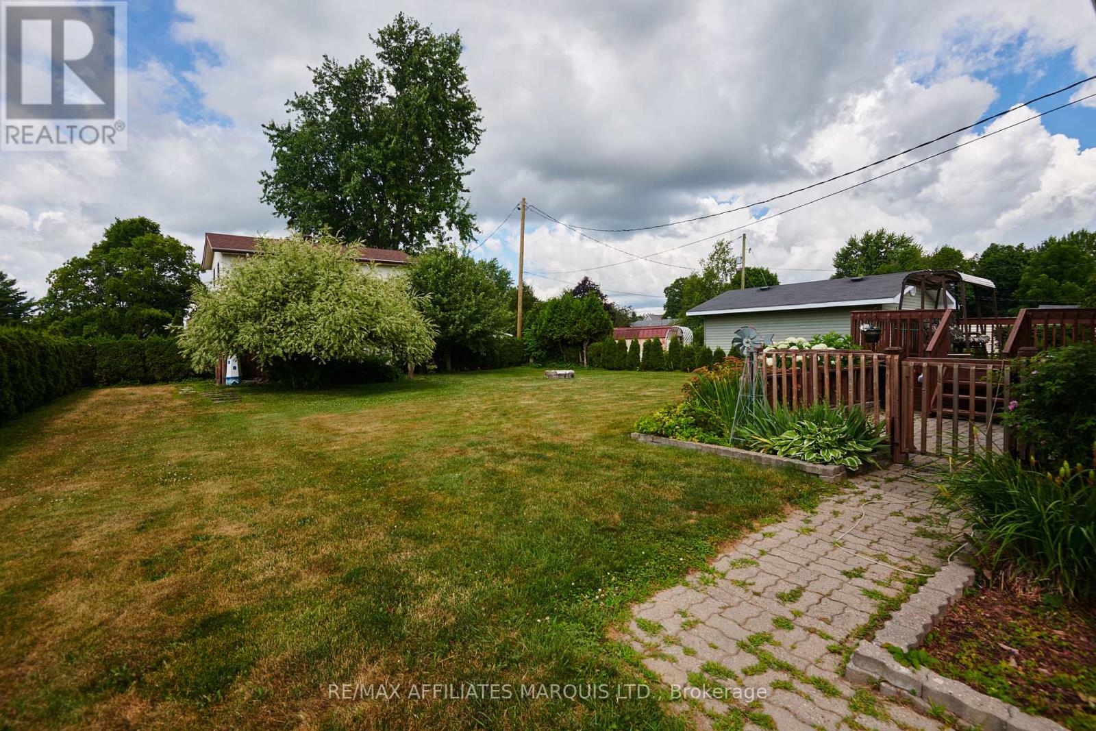 Photo 31 of 11 Ault Drive, South Stormont ON