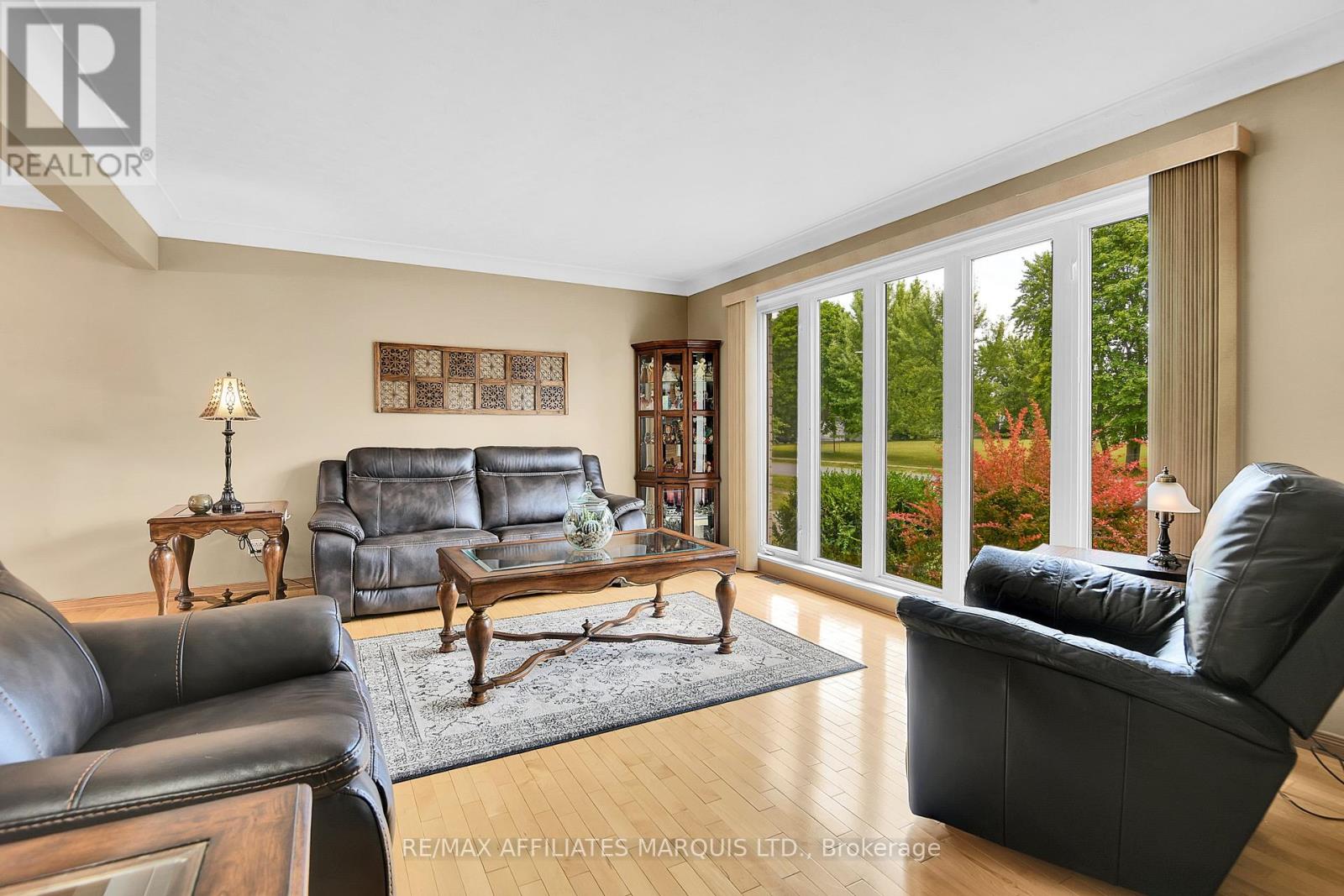 Photo 9 of 11 Ault Drive, South Stormont ON