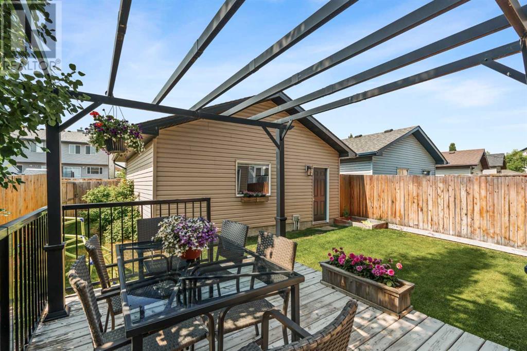 Single Family House for Sale in  Elgin Meadows Way SE McKenzie Towne Calgary 