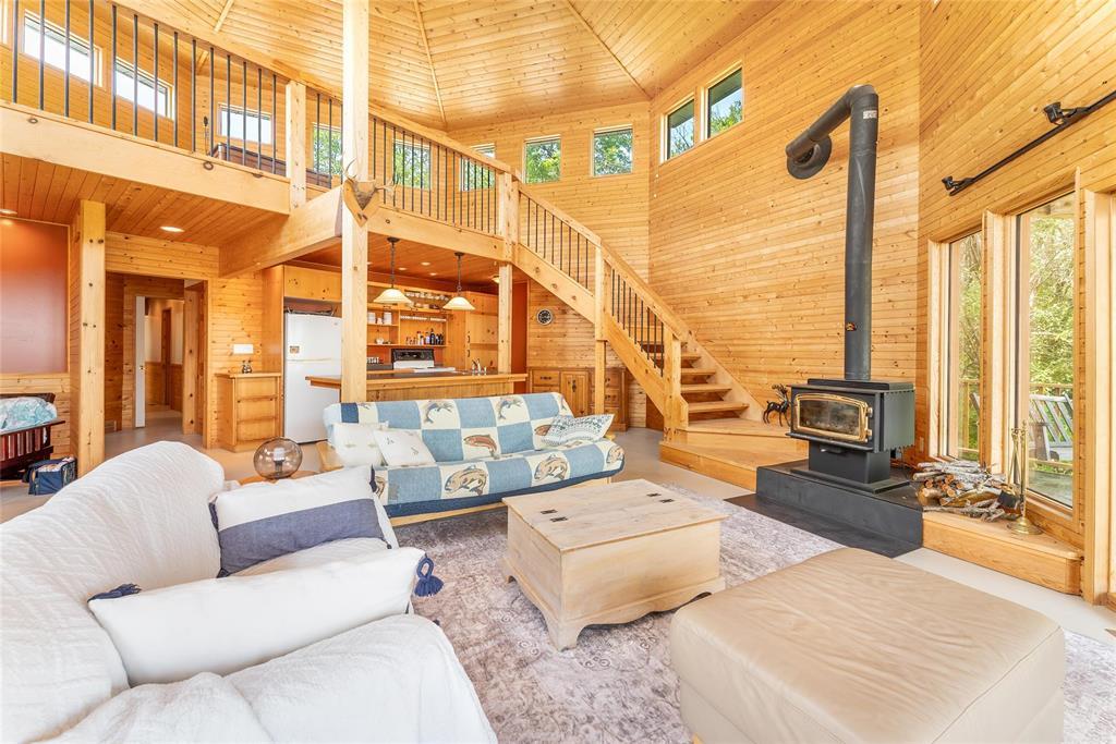 Photo 12 of 42052 Traverse Bay Rd Road, Traverse Bay MB