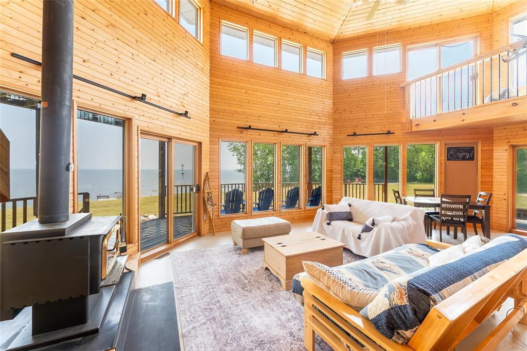Photo 13 of 42052 Traverse Bay Rd Road, Traverse Bay MB