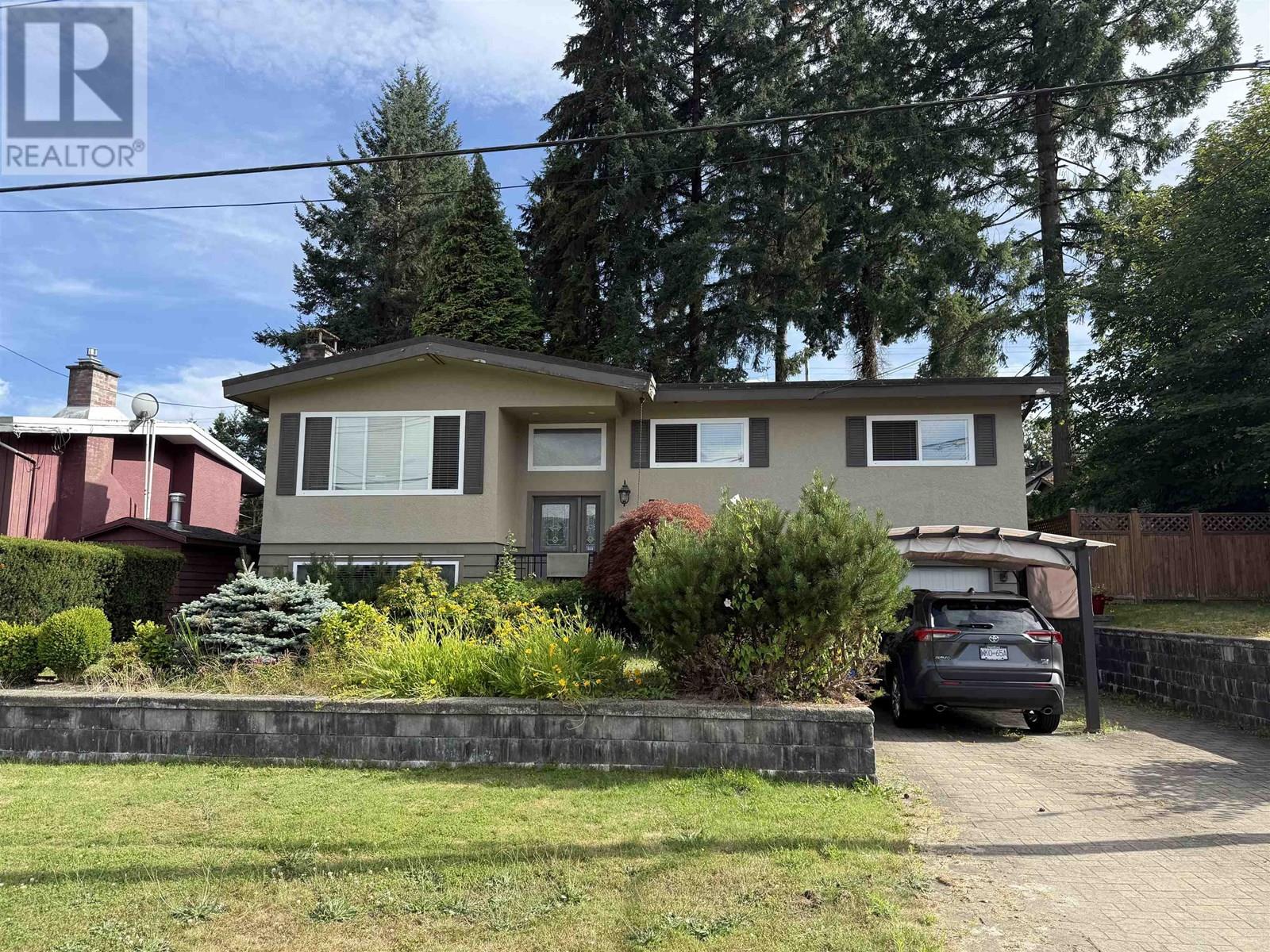 Photo 1 of 738 Ellice Avenue, Coquitlam BC