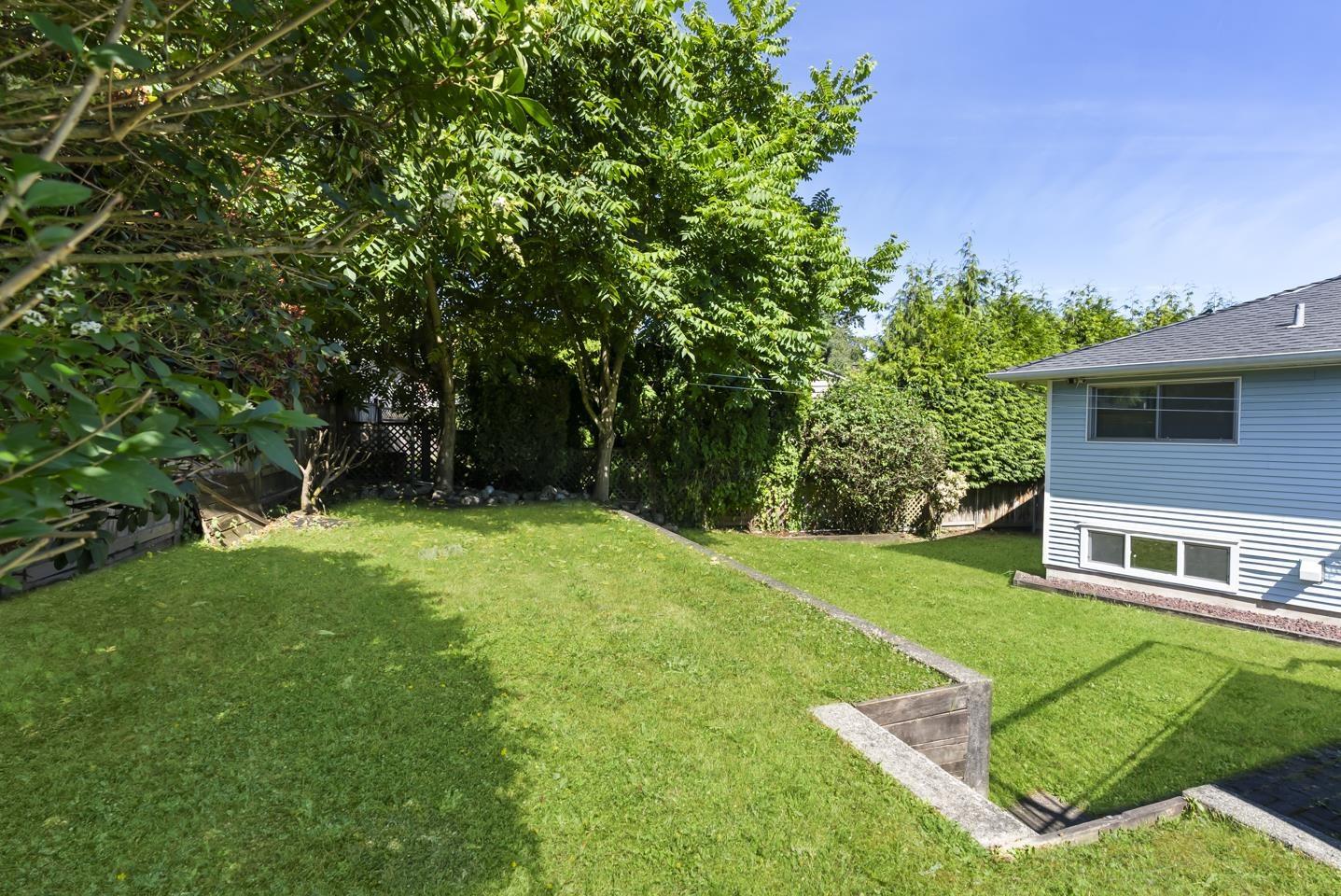 Photo 35 of 12522 Grove Crescent, Surrey BC