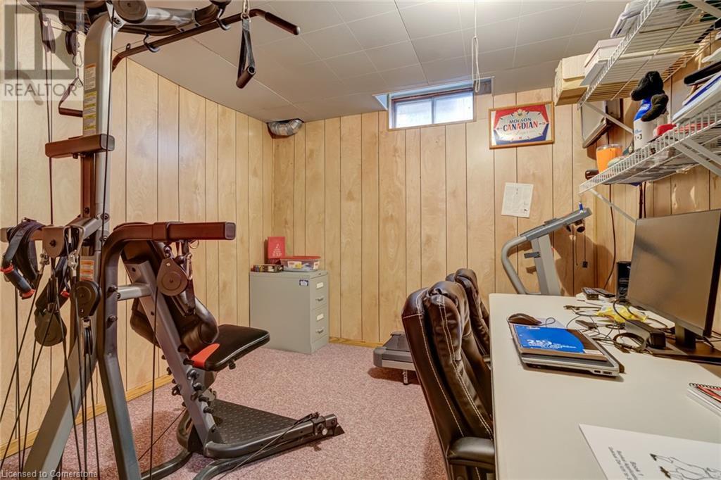 Photo 42 of 2055 Hunters Wood Drive, Burlington ON