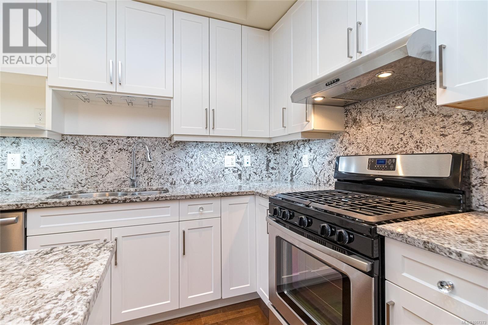 104 6591 Lincroft Road, Sooke