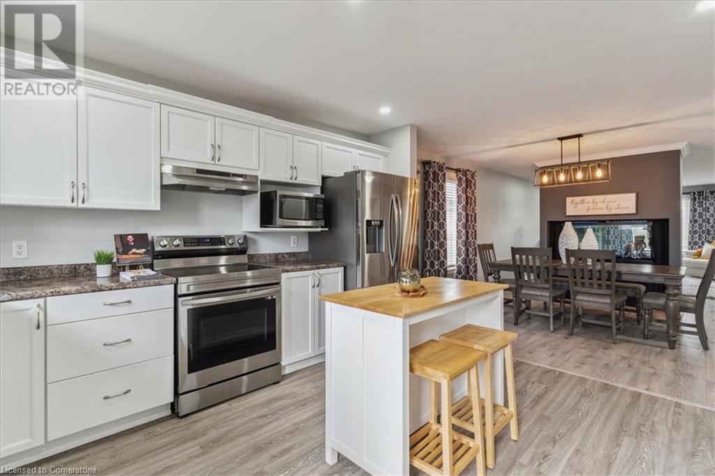Photo 21 of 29 Mapleview Drive, Hagersville ON
