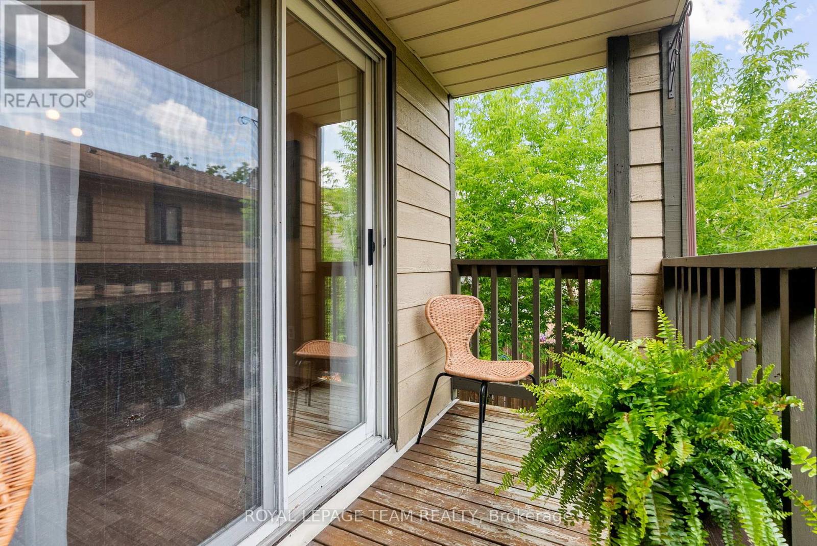 Photo 12 of 1473 Bryson Lane, Ottawa ON
