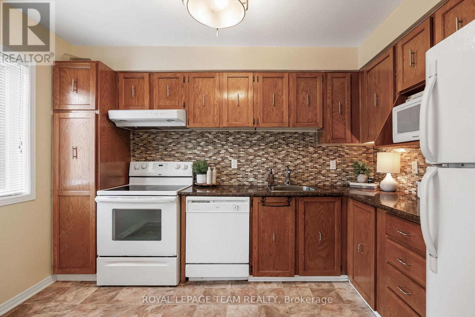 Photo 14 of 1473 Bryson Lane, Ottawa ON