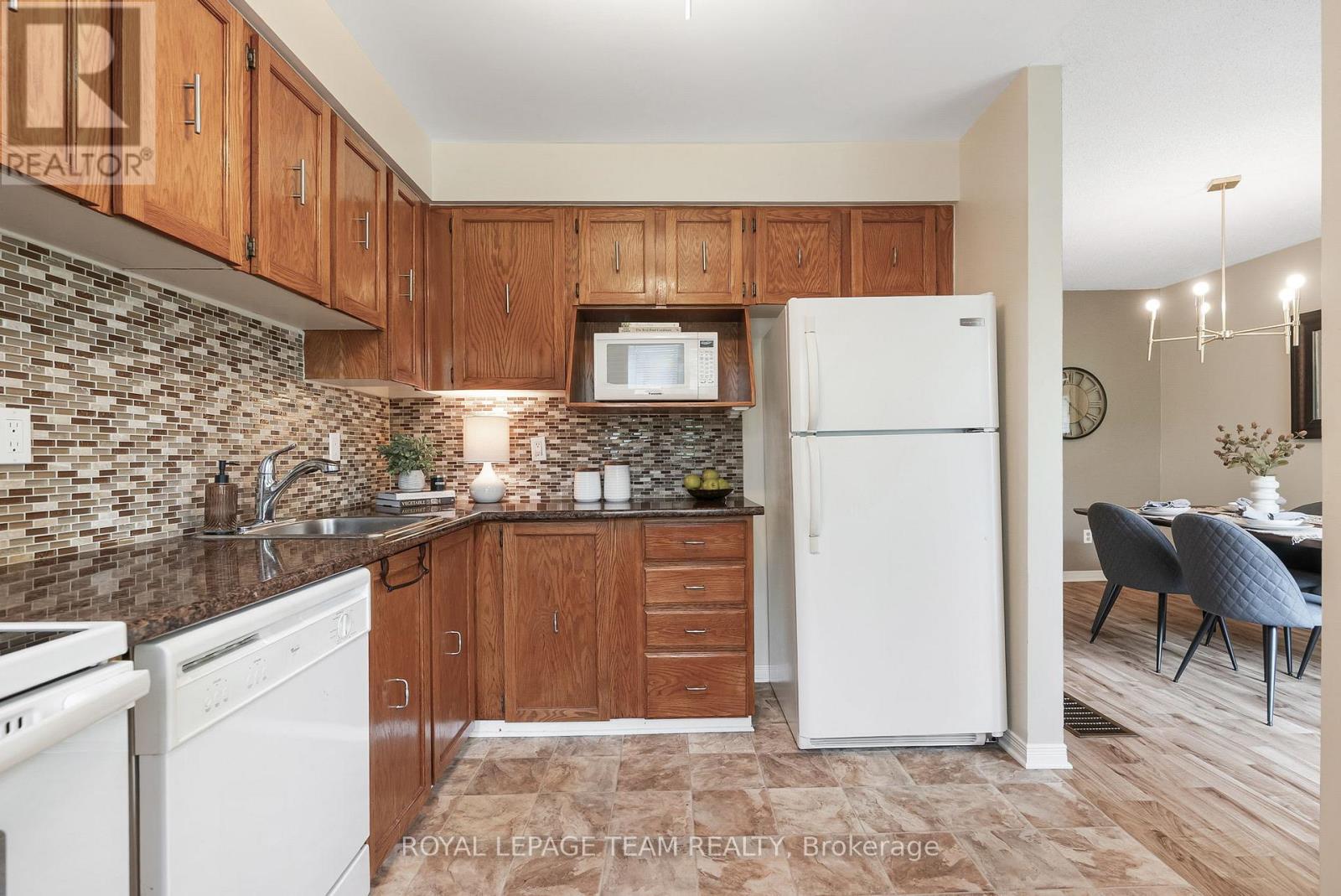 Photo 15 of 1473 Bryson Lane, Ottawa ON