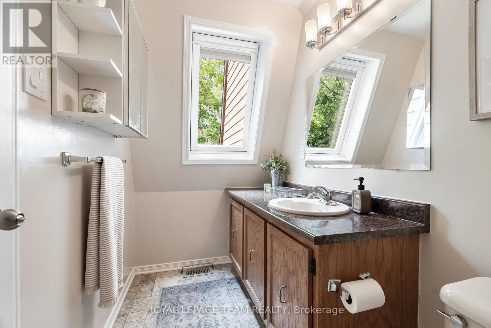 Photo 24 of 1473 Bryson Lane, Ottawa ON