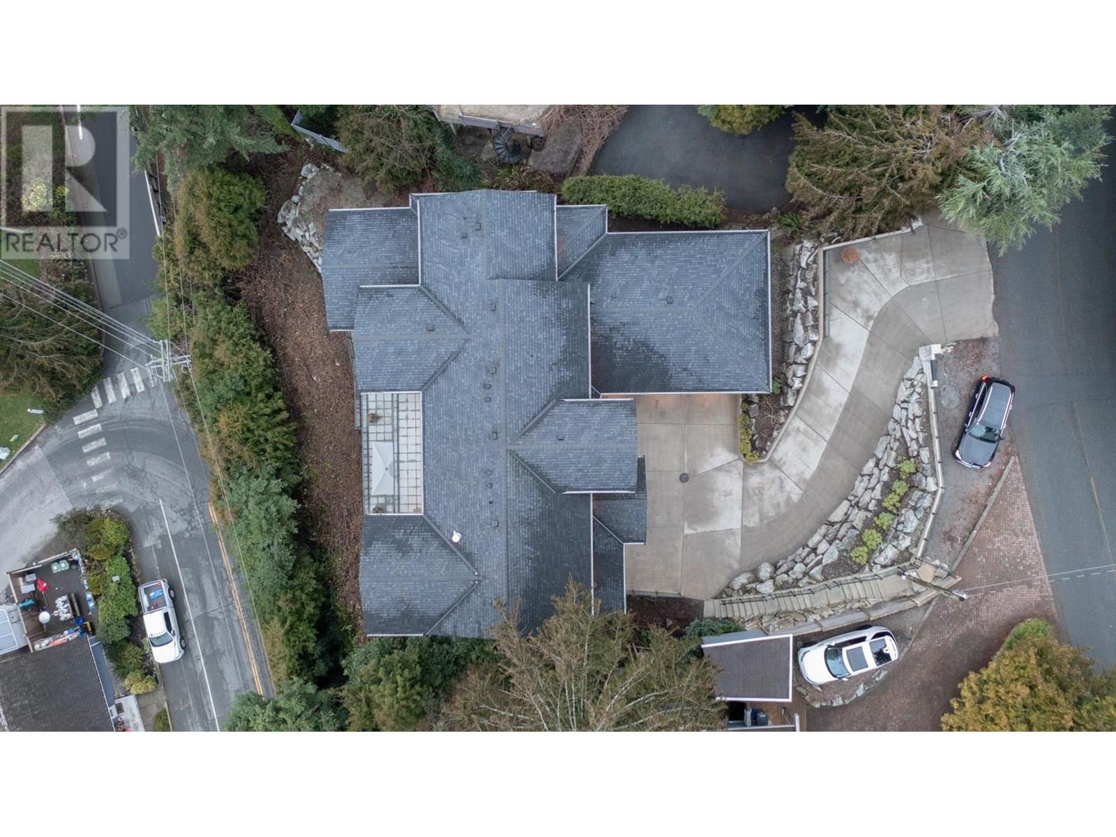 Photo 33 of 350 Bayview Road, Lions Bay BC