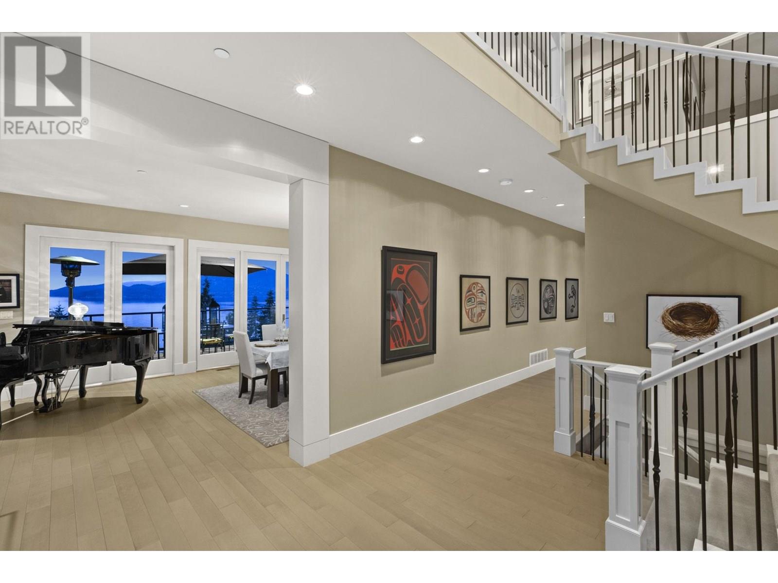 Photo 1 of 350 Bayview Road, Lions Bay BC
