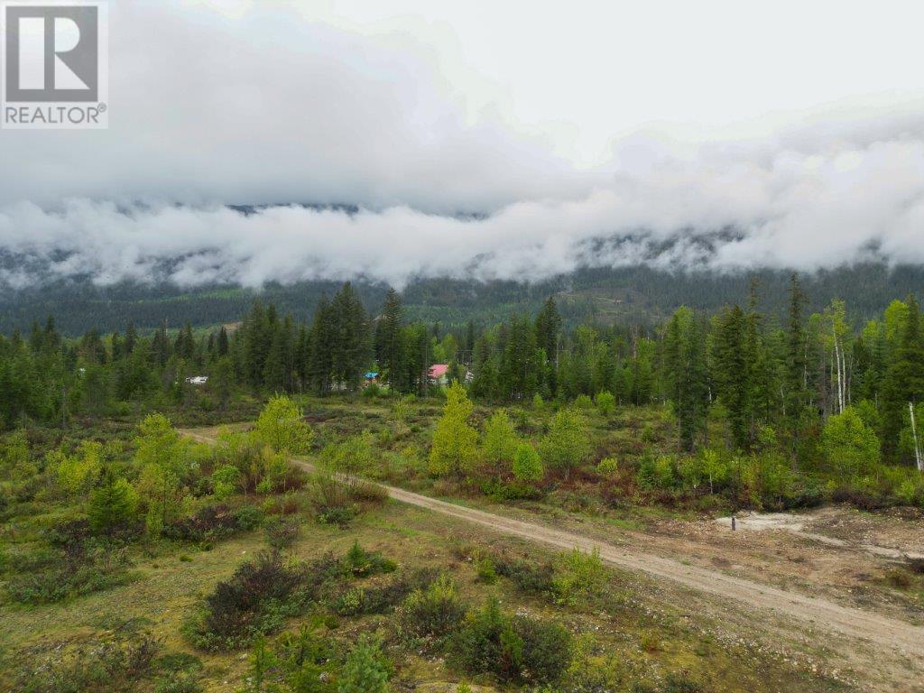Photo 2 of 4103 Balsam Way, Malakwa BC