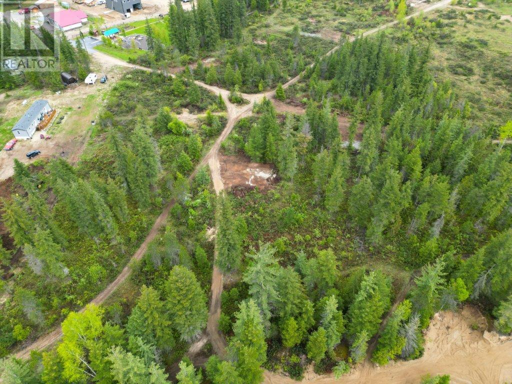 Photo 38 of 4103 Balsam Way, Malakwa BC