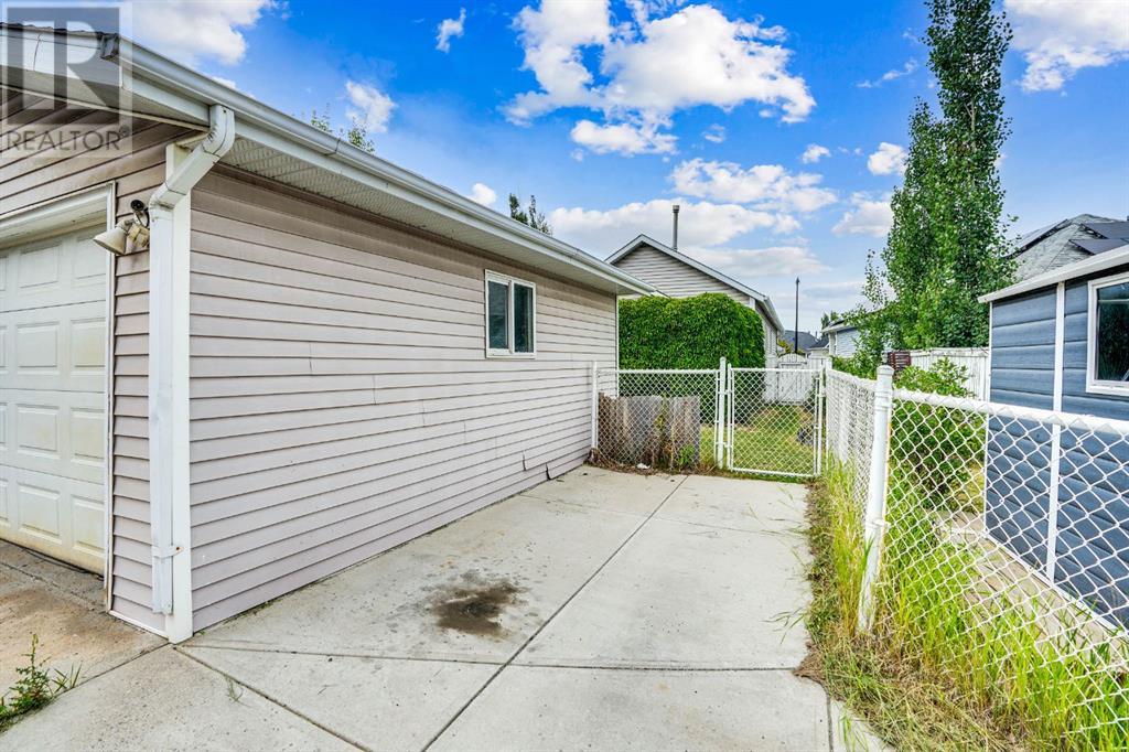 Single Family House Bi-level for Sale in  Inverness Place SE McKenzie Towne Calgary 