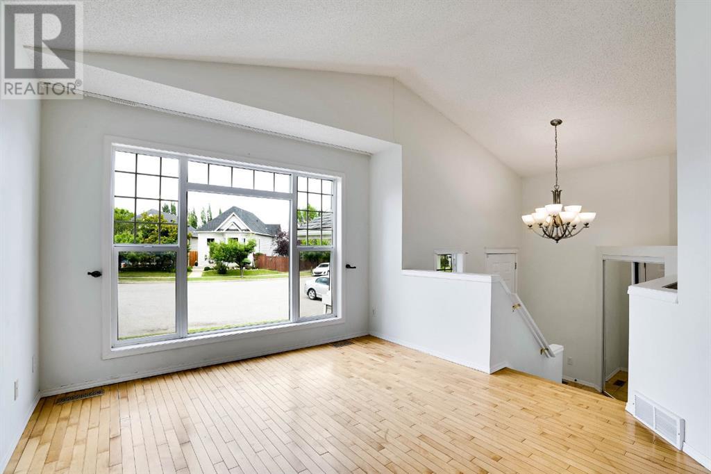 Single Family House Bi-level for Sale in  Inverness Place SE McKenzie Towne Calgary 