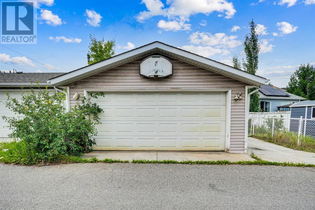 Single Family House Bi-level for Sale in  Inverness Place SE McKenzie Towne Calgary 