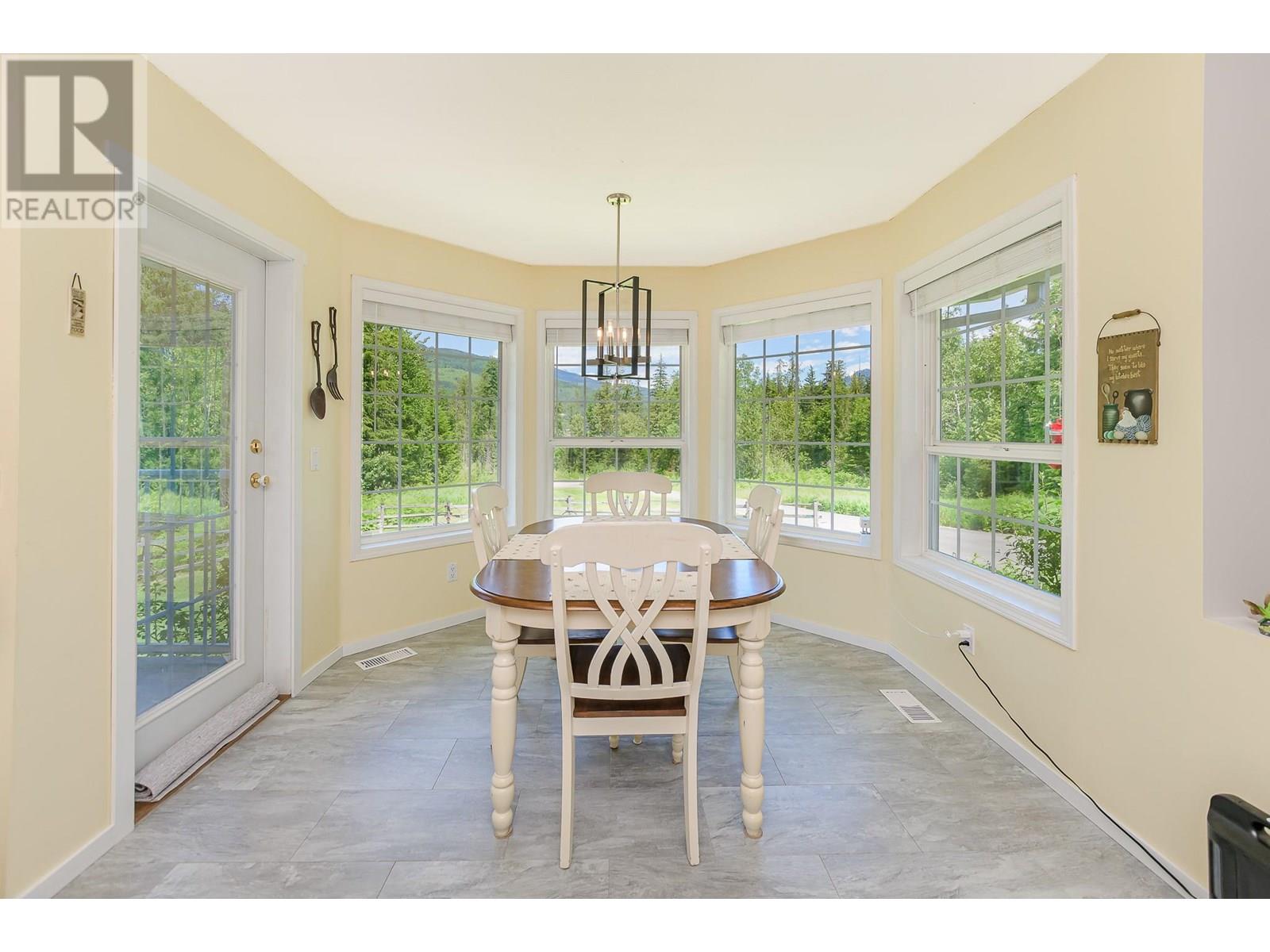 4340 Sederberg Road, Malakwa